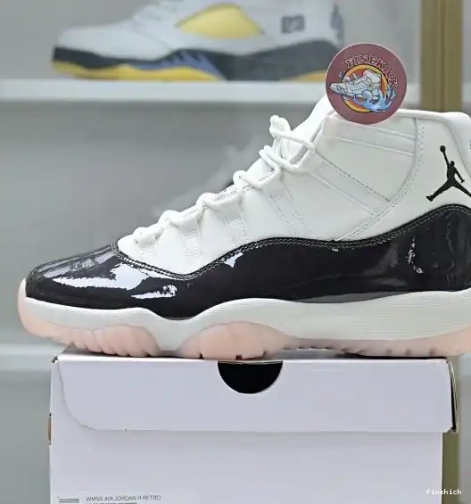 Jordan "Neapolitan" Air 11 0325